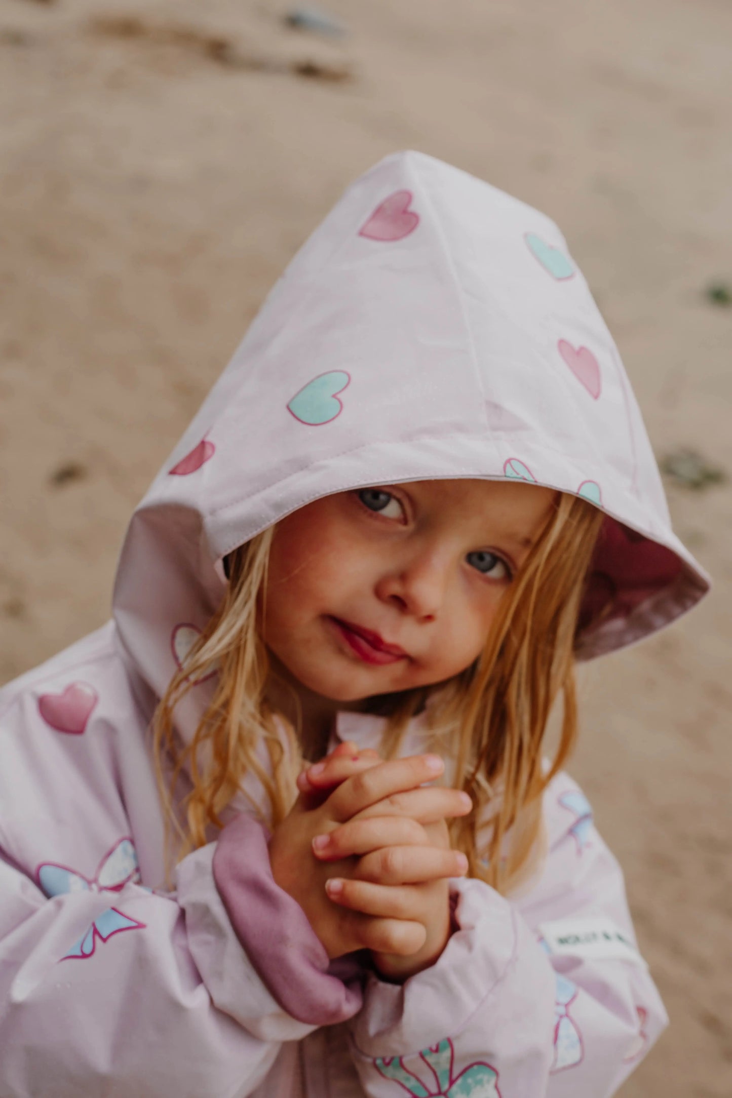Hearts & Bows Colour Changing Raincoat Hollyandbeauu