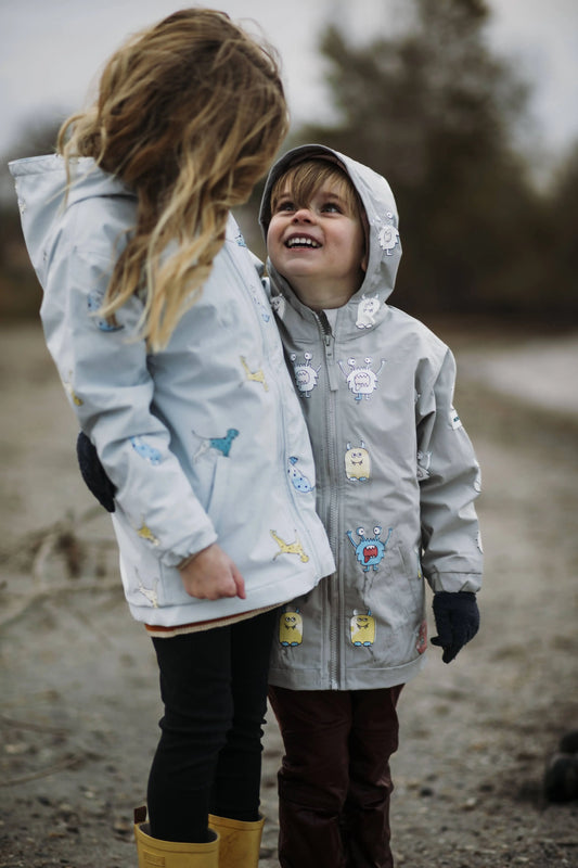 Parenting-Outdoor-Play-Why-There-s-No-Such-Thing-as-Bad-Weather uk.hollyandbeau.com