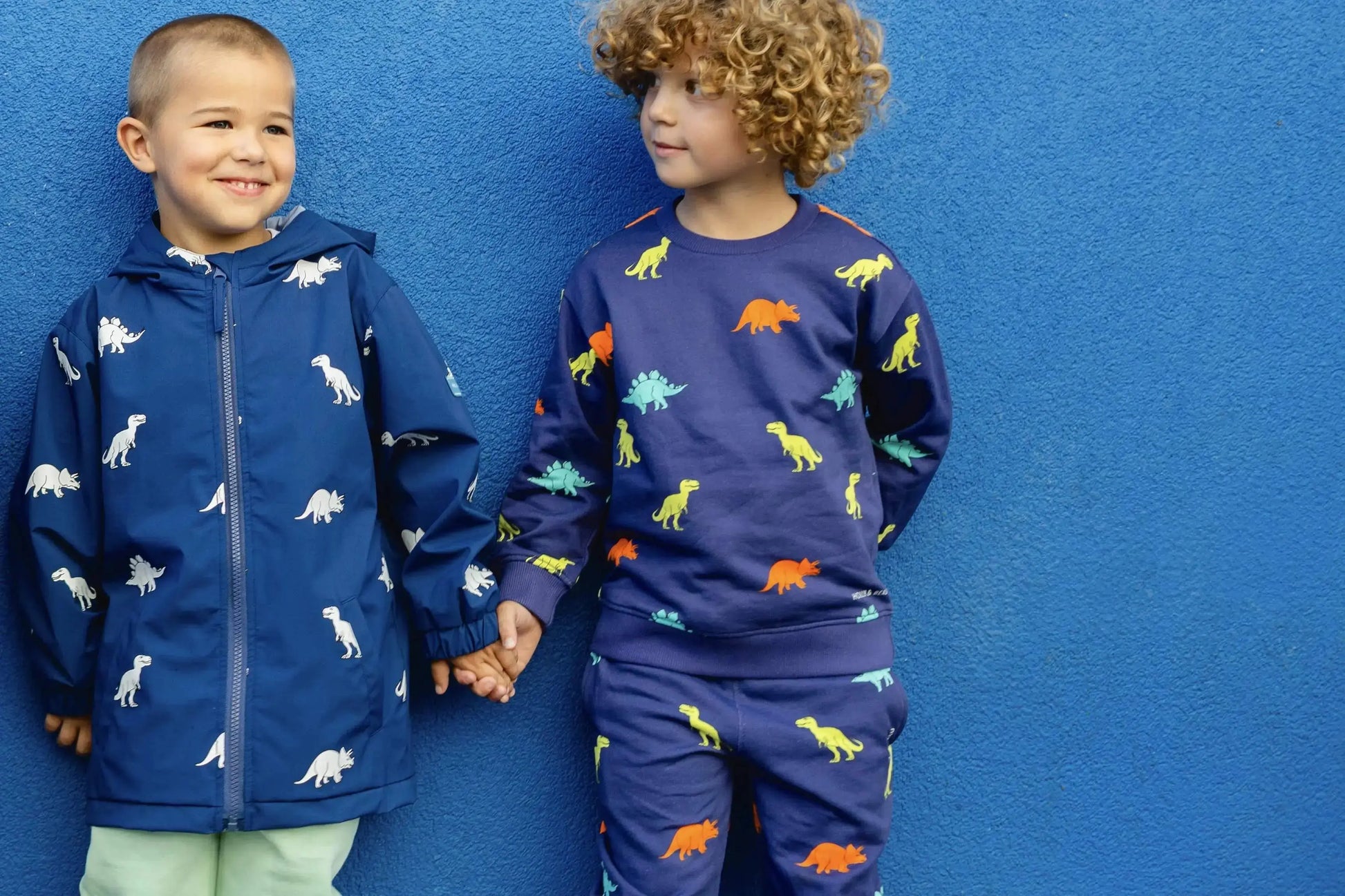 Dinosaur Outfit (Raincoat + Sweatshirt + Joggers) uk.hollyandbeau.com